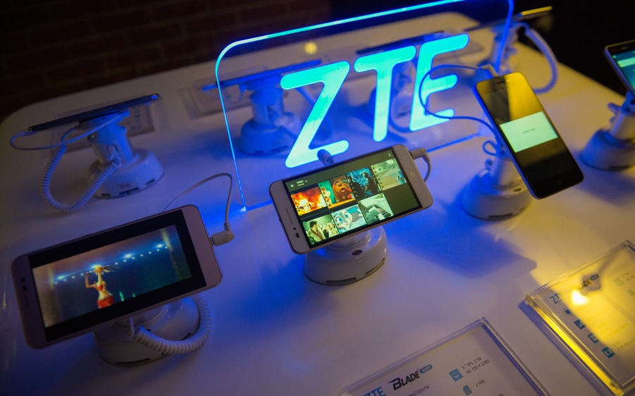 В Алматы представили новую линейку смартфонов ZTE