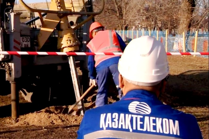 В Алматинской области продолжаются работы по прокладке ВОЛС