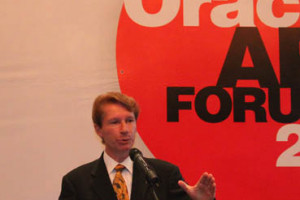 Oracle представил в Казахстане стратегии в области бизнес-приложений
