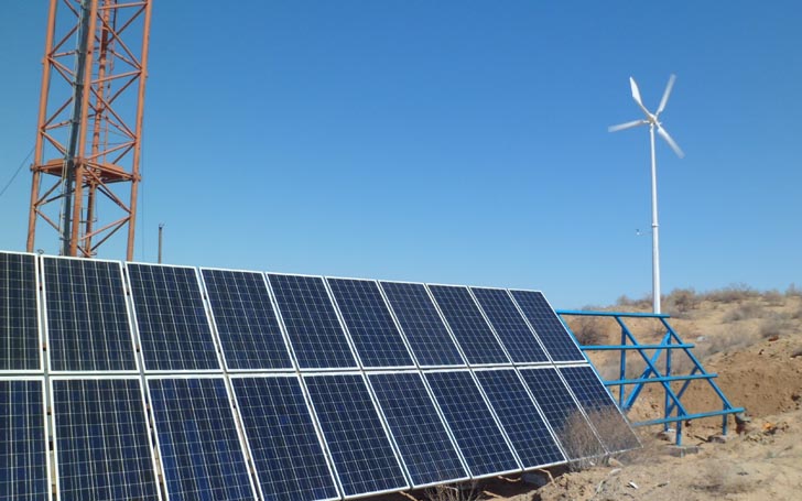 Beeline запустил базовую станцию с электропитанием от солнечной и ветряной энергии