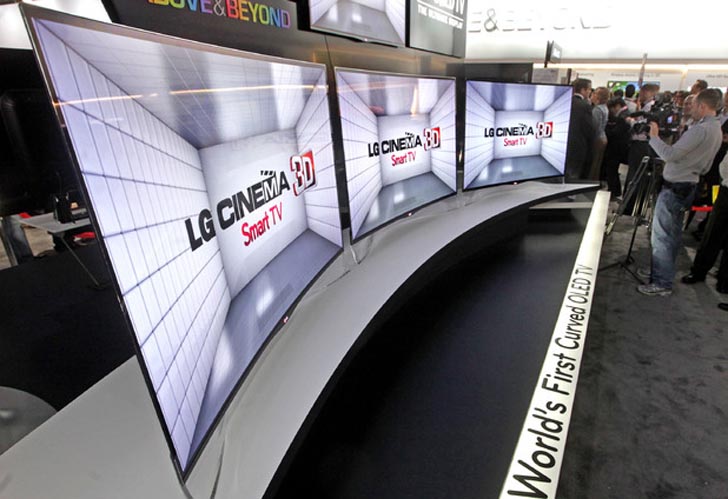 LG выпустила на рынок США OLED-телевизор с изогнутым экраном 
