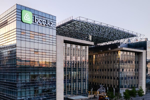 bcc.kz как суперапп нового поколения: почему один смартфон теперь заменяет отделение, кошелек и маркетплейс