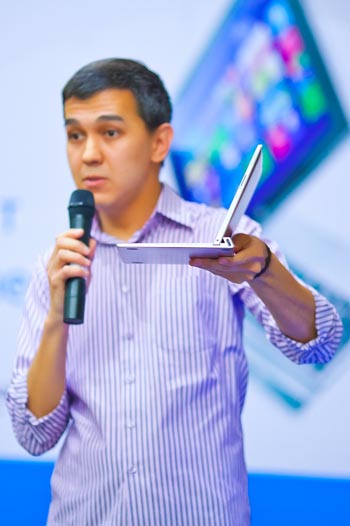 Ерулан Измайлов рассказывает о Lenovo Miix 2