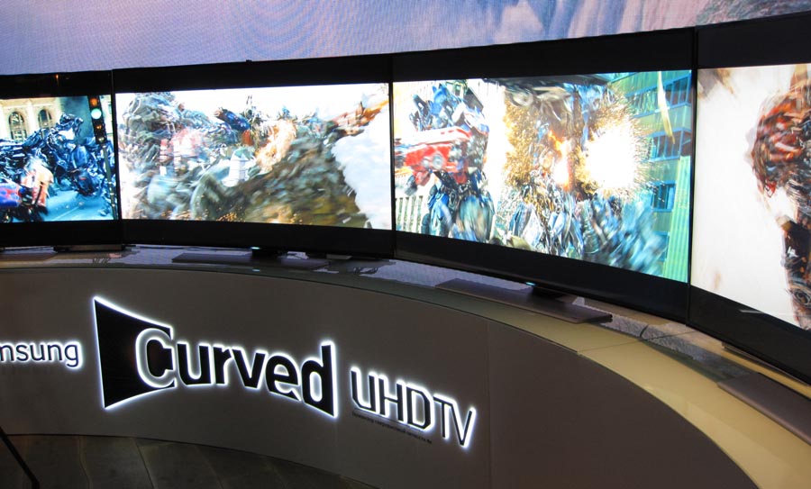 В Казахстане появились изогнутые телевизоры Samsung Ultra HD TV