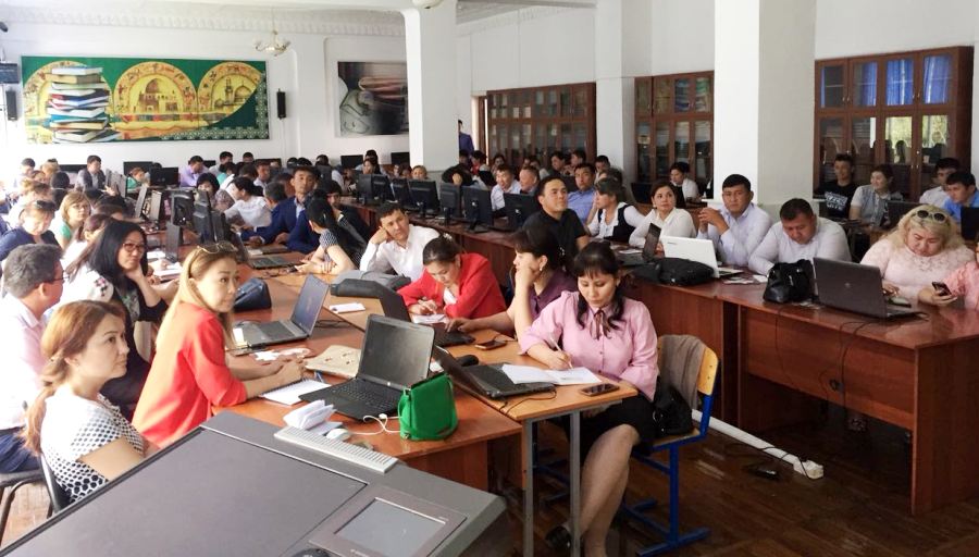 Более 3500 преподавателей подготовили для курсов по повышению цифровой грамотности