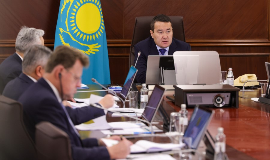 Алихан Смаилов провел заседание Совета директоров АО «НУХ «Байтерек»