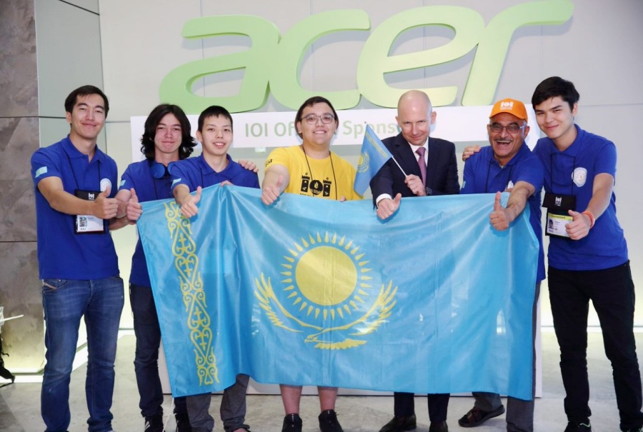 Казахстанцы участвуют в международной олимпиаде по информатике