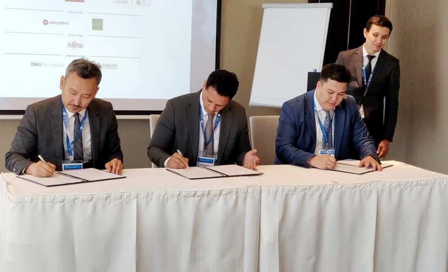 IT-ведомства Казахстана и Узбекистана договорились о сотрудничестве