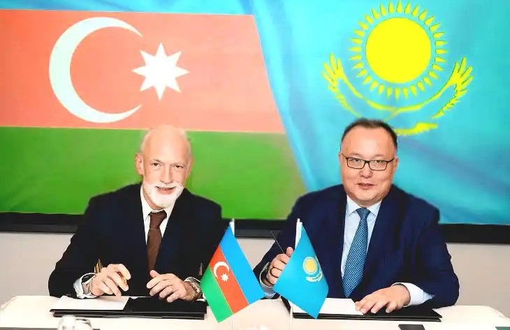 Казахтелеком и AzerTelecom подписали соглашение в рамках реализации Транскаспийского оптоволоконного проекта
