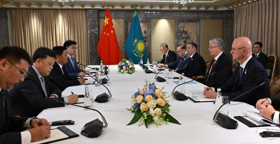 Китайский оператор экспресс-доставки откроет головной офис в Казахстане