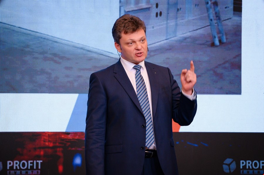 Николай Королев
