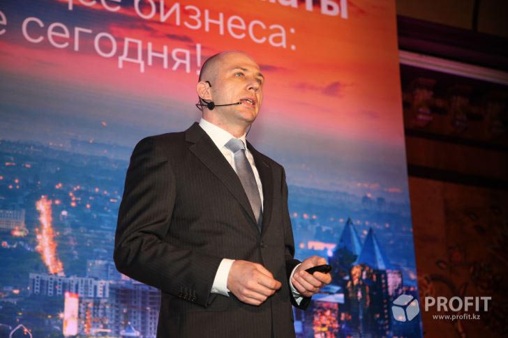 Максим Ламсков выступает на SAP forum 2013 Almaty